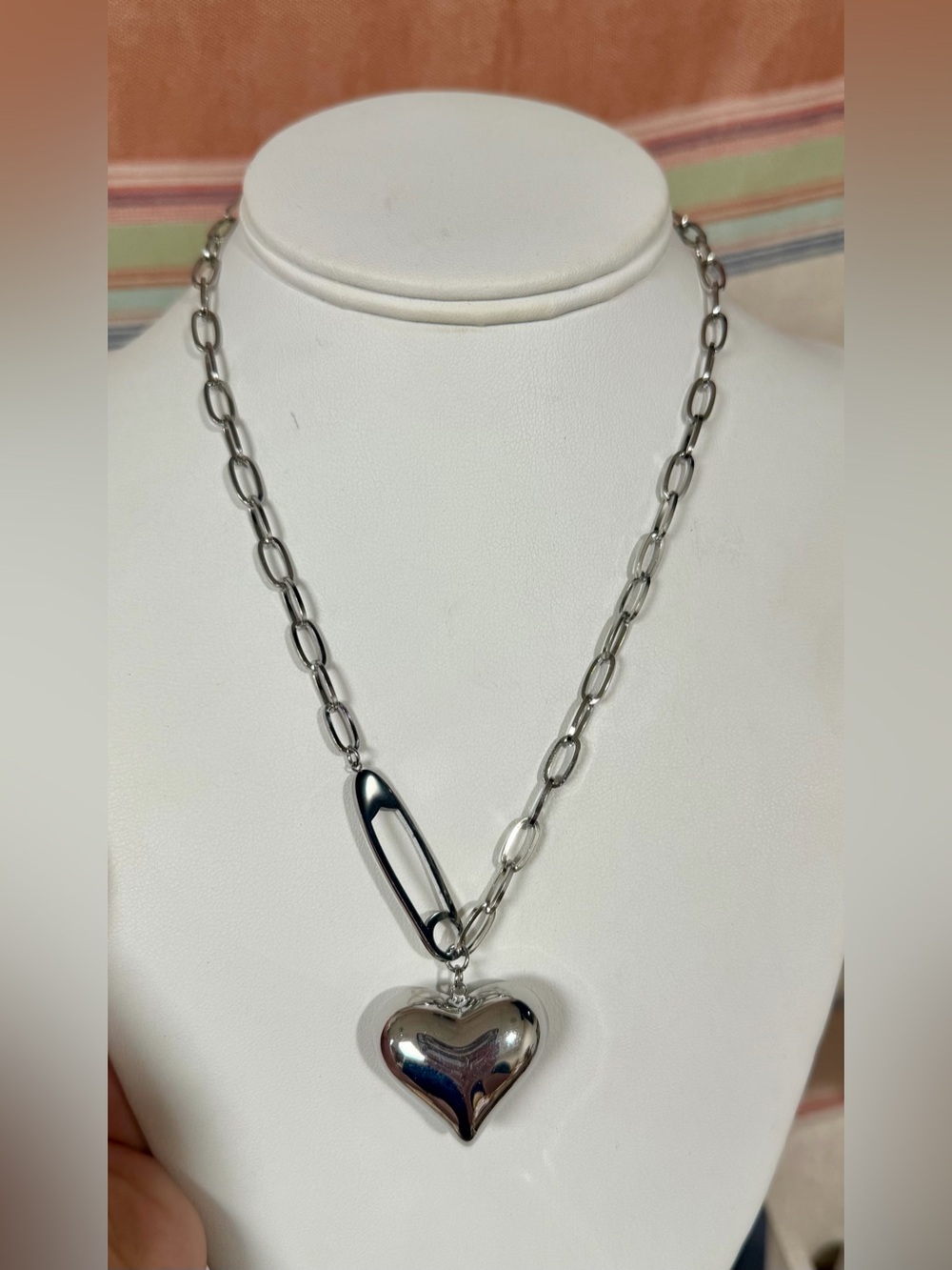 Silver Heart Pendant Chain Necklace